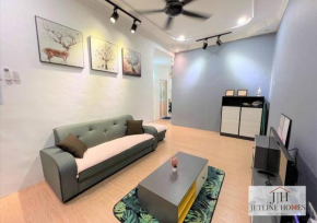 Melaka {Terraced House} / 8Pax/ WIFI/City